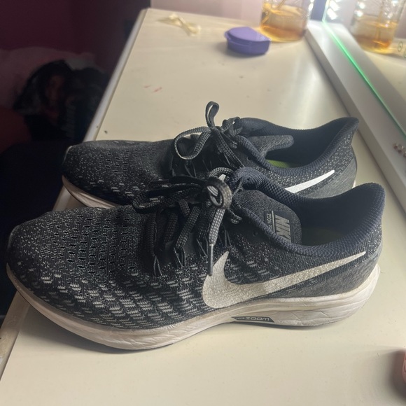 Nike zoom running shoes - Picture 1 of 2